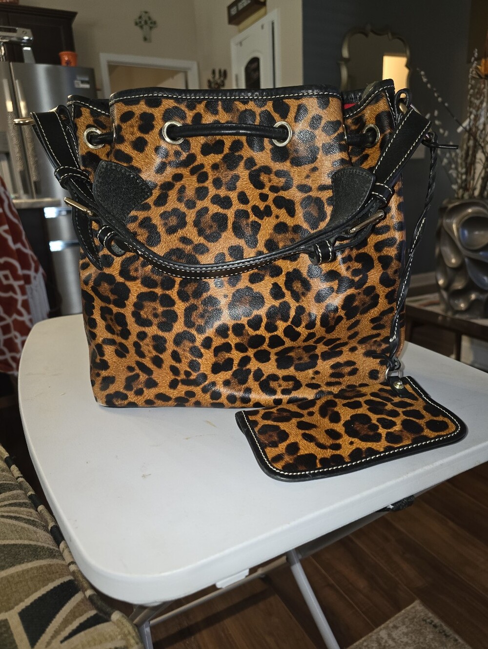 Dooney & Bourke Leopard Bag - Picture 3 of 9
